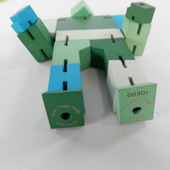 2019 David Weeks Studio Areaware Cubebot Green Blue 5" Puzzle FIdget Figure - Picture 4 of 9